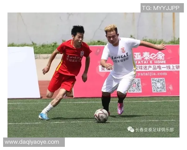 武汉超级球星足球赛精彩开启抢票热潮球迷热切期待竞技盛宴